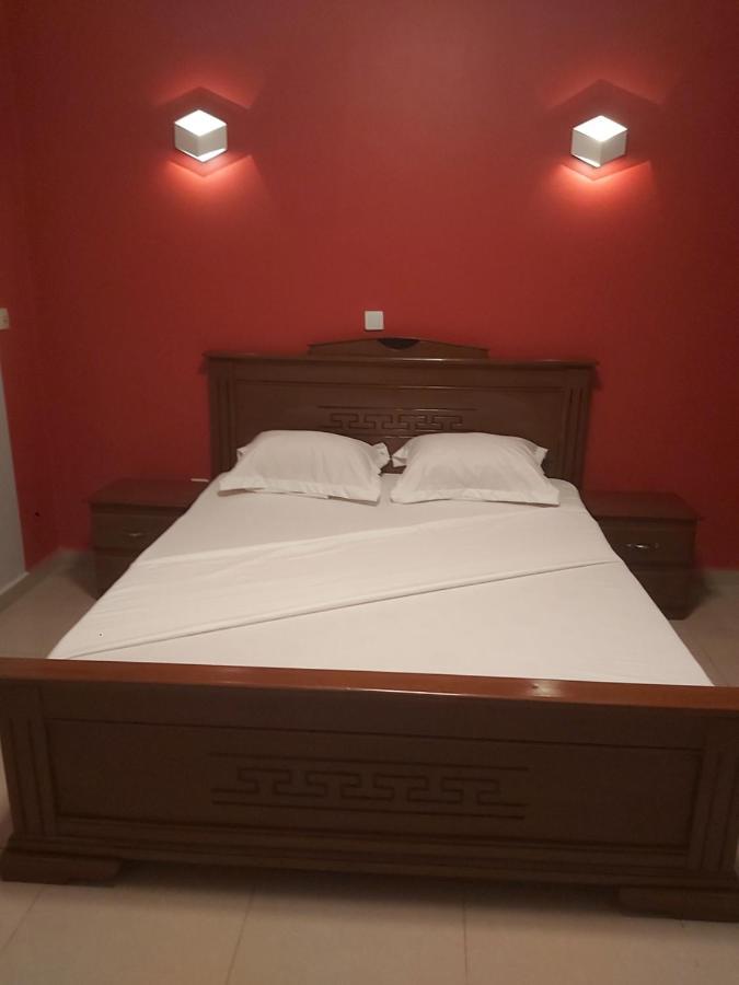Hotel Appart B4U Яунде Екстер'єр фото