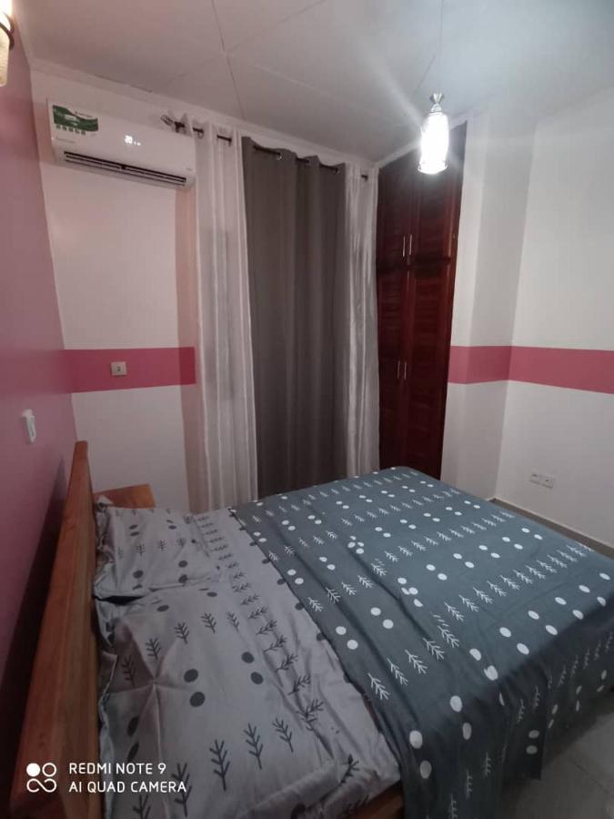 Hotel Appart B4U Яунде Екстер'єр фото