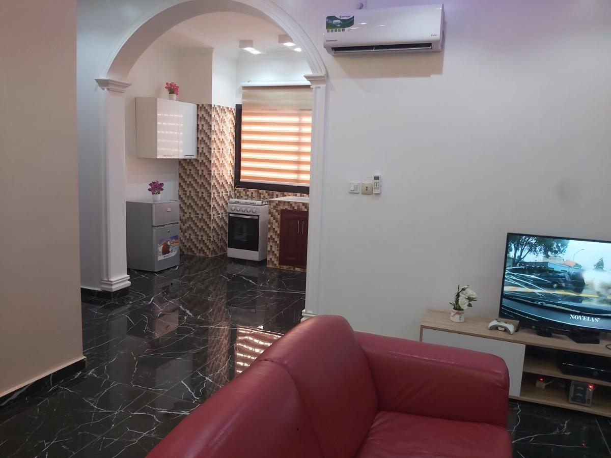 Hotel Appart B4U Яунде Екстер'єр фото