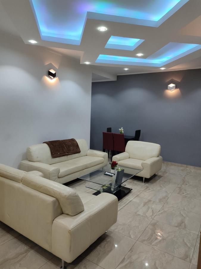 Hotel Appart B4U Яунде Екстер'єр фото