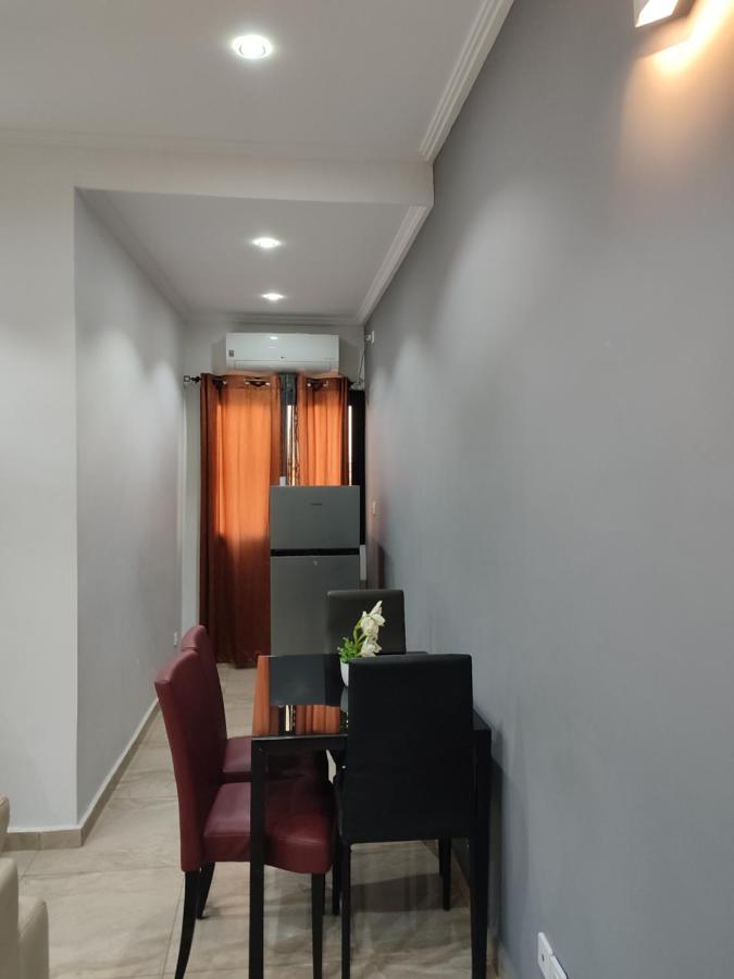 Hotel Appart B4U Яунде Екстер'єр фото